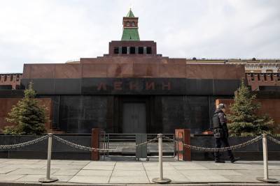 В Москве у Мавзолея задержали пикетчика, который призывал Ленина проснуться