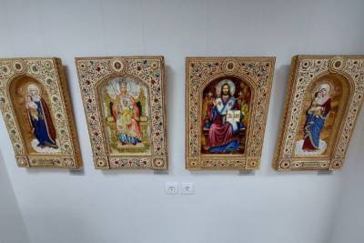 Мурманчан приглашают на выставку икон из бересты