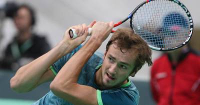 Медведев попал в четвертьфинал Roland Garros