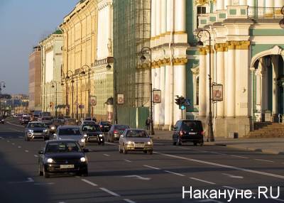 В Санкт-Петербурге двух пешеходов сбили на "зебре"