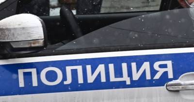Мужчину избили и выкинули из машины в центре Москвы