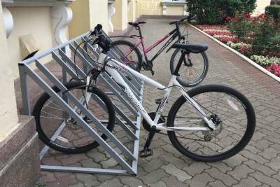 Серийный велосипедный вор в Смоленске увел еще и мопед на Госпитальной