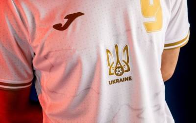 Сборная Украины сыграет на Евро с картой страны на форме и «Слава Украине». В России возмущены