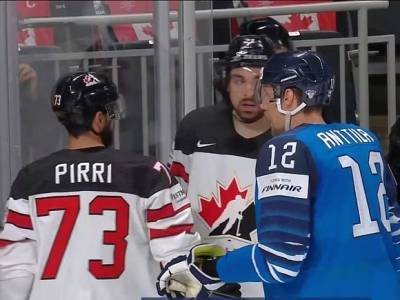 «Позорная» Канада выиграла чемпионат мира по хоккею