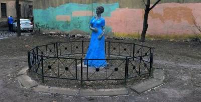 Силами петербургских активистов скульптура Венеры отправлена на реставрацию