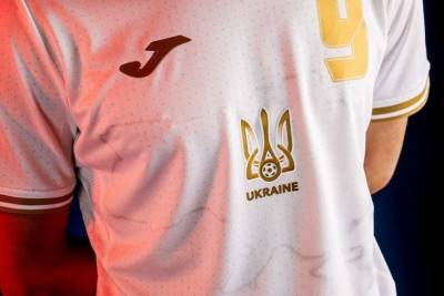 Кремль отреагировал на новую форму сборной Украины по футболу с изображением Крыма