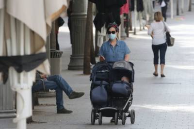 В Израиле с 15 мая отменят требование о ношении масок в помещениях