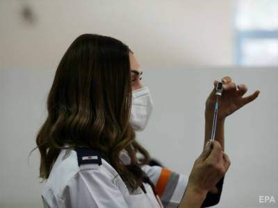 Израиль начал вакцинацию от коронавируса подростков с 12 лет