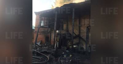 Лайф публикует страшные фото с пожара под Пермью, где погибли трое детей и их дедушка