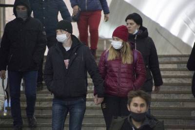 В Омске ужесточают контроль за масками в общественном транспорте