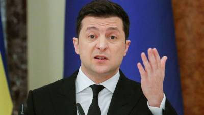 Зеленский заявил о подрыве доверия Украины к США