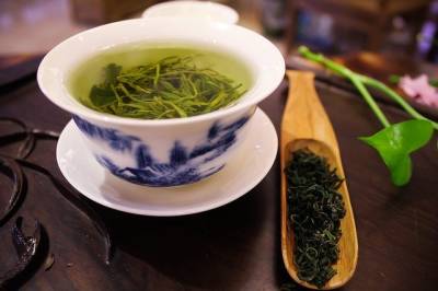 Эффективное против коронавируса вещество нашли в зеленом чае