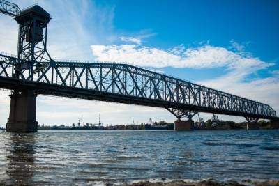 В Астрахани перекроют движение по Старому мосту