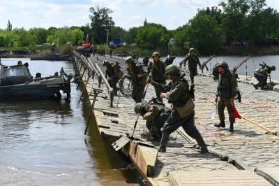 Военные возведут пять мостов на двух реках в Туве