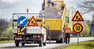 Вниманию автоводителей: планируйте долгий путь — идет ремонт на 87 дорогах Латвии