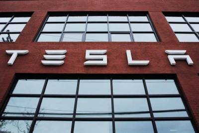 Tesla откажется от самого дорогого варианта Model S Plaid Plus