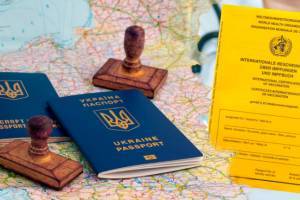 Названы четыре страны, которые согласились признать украинские COVID-сертификаты
