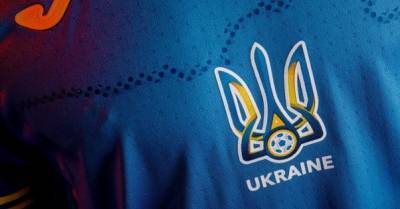 В УЕФА утвердили форму украинской сборной с картой страны и лозунгом &quot;Слава Украине&quot;