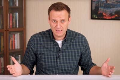 Навальный отозвал оба иска к колонии