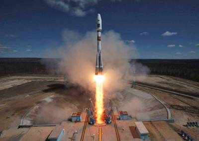 "Контракт уйдет товарищу Маску": Рогозин опасается санкций на запуск спутников OneWeb