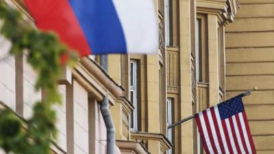 Неизвестный проник на территорию посольства США в Москве