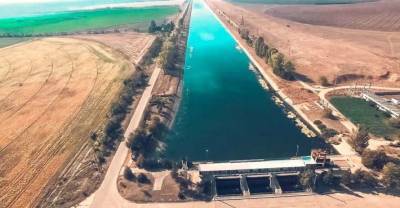 В Северо-Крымский канал начала поступать вода из Днепра (ВИДЕО)