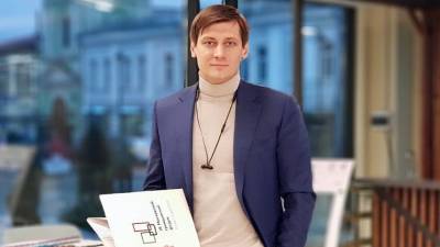 Дмитрий Песков - В Кремле сообщили, что не следят за отъездом Гудкова - newinform.com