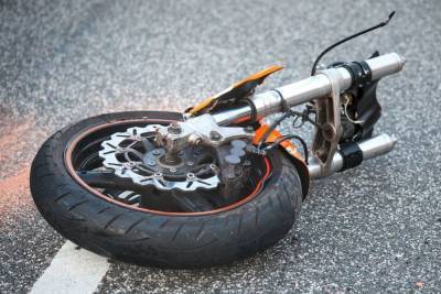 Два мотоциклиста стали жертвами ДТП в Новгородской области