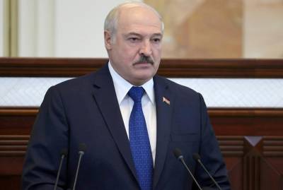 Ученый совет КНУ лишил Лукашенко статуса почетного доктора