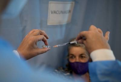 Ректор ВШОУЗ объяснила недоверие граждан к вакцинации