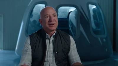 Джефф Безос - New Shepard - Глава Amazon отправится в космос в июле - piter.tv