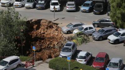 В Иерусалиме провалилась парковка больницы "Шаарей-Цедек"