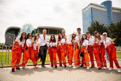 Команда маршалов Формулы-1 PwC в Азербайджане приняла участие в Гран-при Азербайджана 2021-го года (ФОТО) - trend.az - Азербайджан