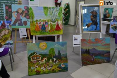 В рязанской центральной библиотеке имени Есенина открыли выставку с картинами «особенных» детей