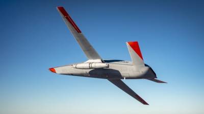 Впервые в истории беспилотник дозаправил в воздухе другой самолет
