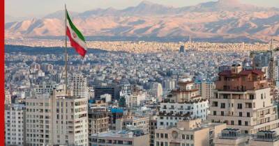 Россия и Иран подписали соглашение об отмене виз для туристов