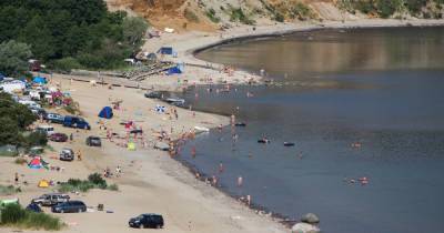Что творилось на пляжах в выходные: 5 мест на побережье — глазами калининградцев - klops.ru - Калининград
