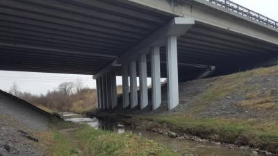 Ремонт моста через Муринский ручей ограничит движение на КАД