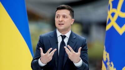 «Только ухудшает к себе отношение»: почему Зеленский потребовал ускорить принятие Украины в НАТО
