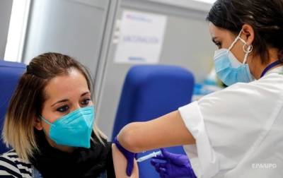 Дана Спинант - В ЕС полностью вакцинировали четверть взрослых - korrespondent.net - деревня Ляйен Заявила
