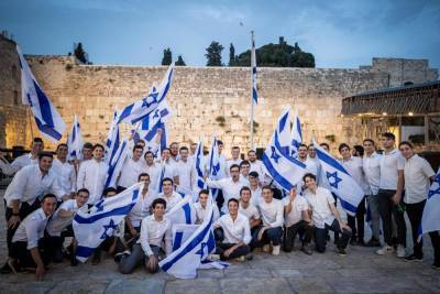 «Марш с флагами» в Иерусалиме: Нетанияху давит на комиссара полиции