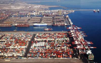 Грузооборот в портах на юге и севере Ирана за семь лет вырос почти на 40%
