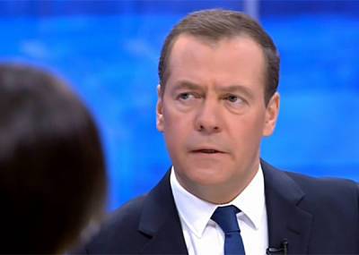 СМИ: Кремль рассматривает вариант похода "ЕР" в Госдуму без Медведева во главе