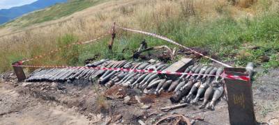 В Ходжавенде обнаружены боеприпасы (ФОТО/ВИДЕО)