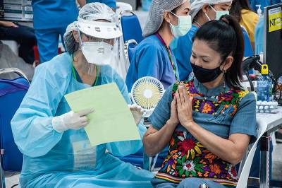 Китай прокомментировал обвинения в создании коронавируса