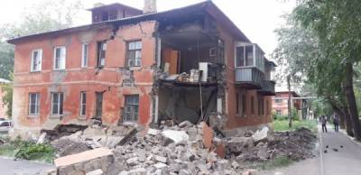 В Челябинске обрушилась стена двухэтажного дома