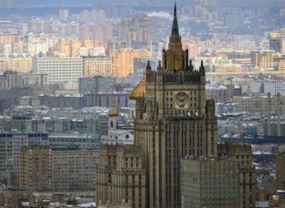 МИД РФ не исключил участия Лаврова и послов в саммите Путина и Байдена