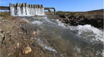 В Крыму заявили, что вода из Северо-Крымского канала "грязная" и им не нужна