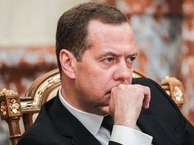 РБК: Кремль обсудил вариант списка "Единой России" на выборах в Госдуму без Дмитрия Медведева
