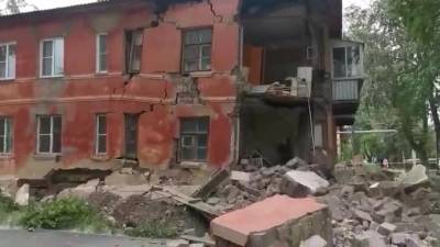 В Челябинске обрушилась стена жилого дома
